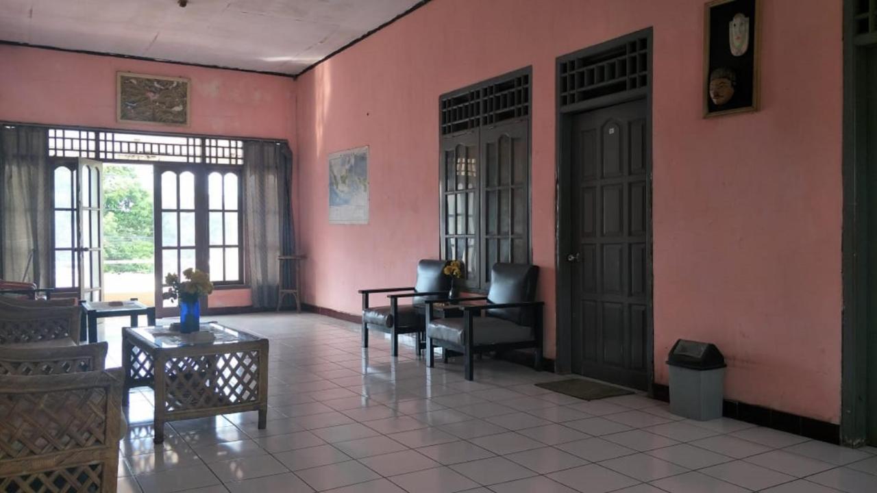 Spot On 2969 Hotel Citra Ayu Labuhan Extérieur photo